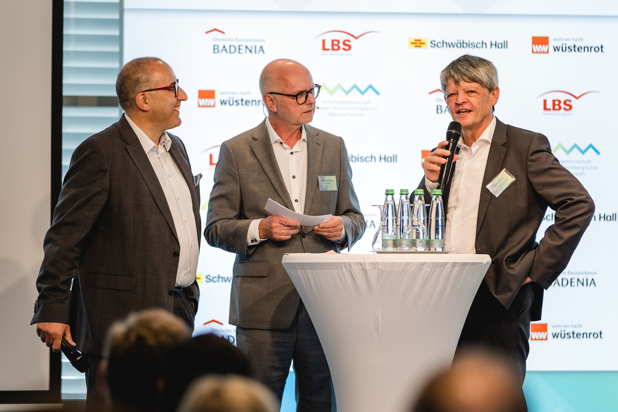 Gerald Lipka, Geschäftsführer BFW Landesverband Baden-Württemberg e.V. und Reinhard Klein, Vorsitzender des Vorstands der Bausparkasse Schwäbisch Hall AG und Vorsitzender der ARGE